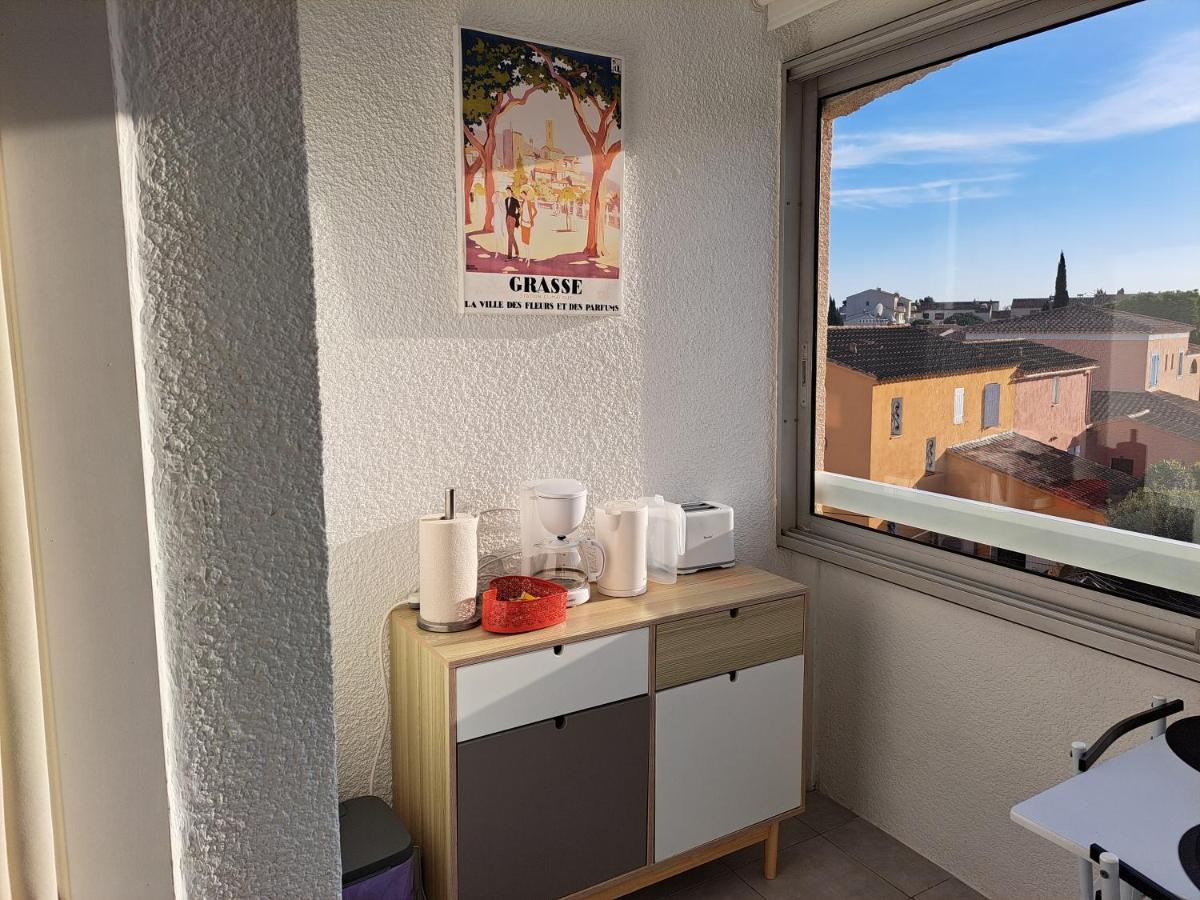 Studio Sanary-Sur-Mer Proche Gare Bagian luar foto